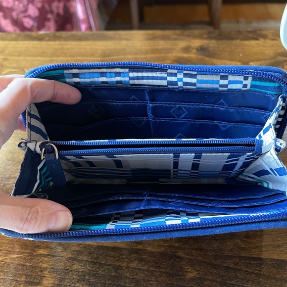 Vera Bradley Wallet - Picture 1 of 3